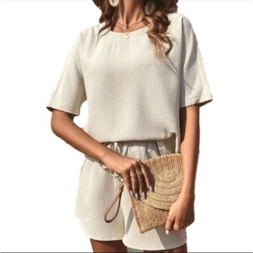 Ladies Eaffle Two-piece  Short Set sz Xl